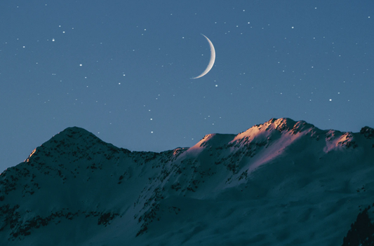 Renewing New Moon Rituals To Manifest New Beginnings