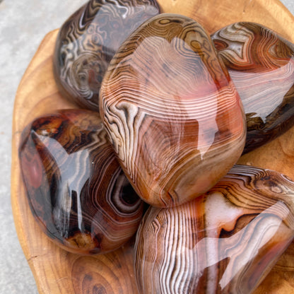 Large High Quality Sardonyx Banded Agate Palm stone