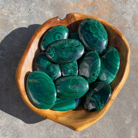 High Quality Malachite Palm stone